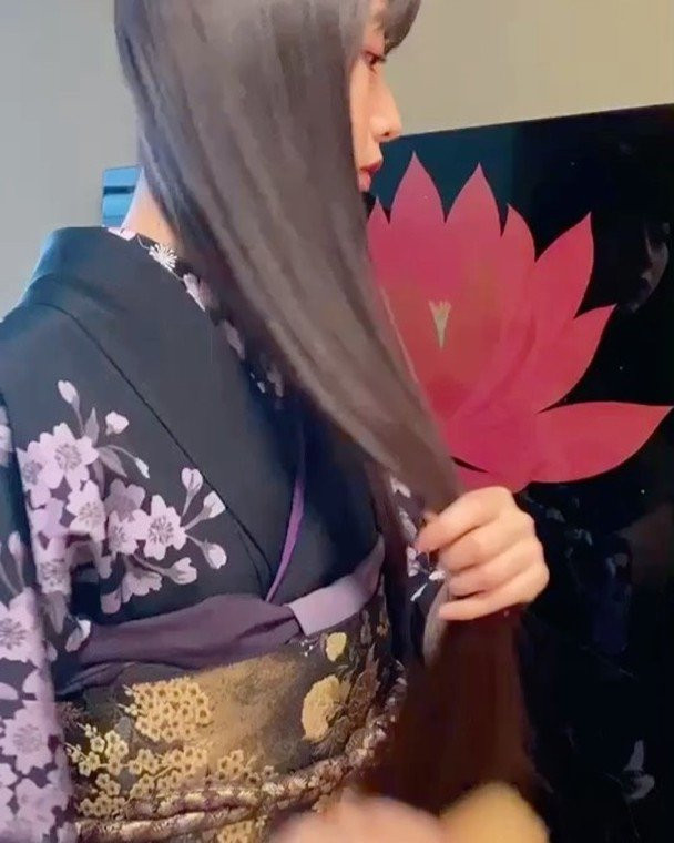 日韩明星木村拓哉大女儿木村心美和服造型图片