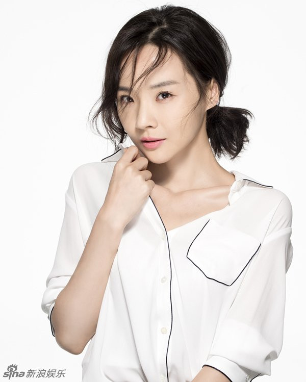 明星刘美人图片_刘美人白衬衫干练性感韵味