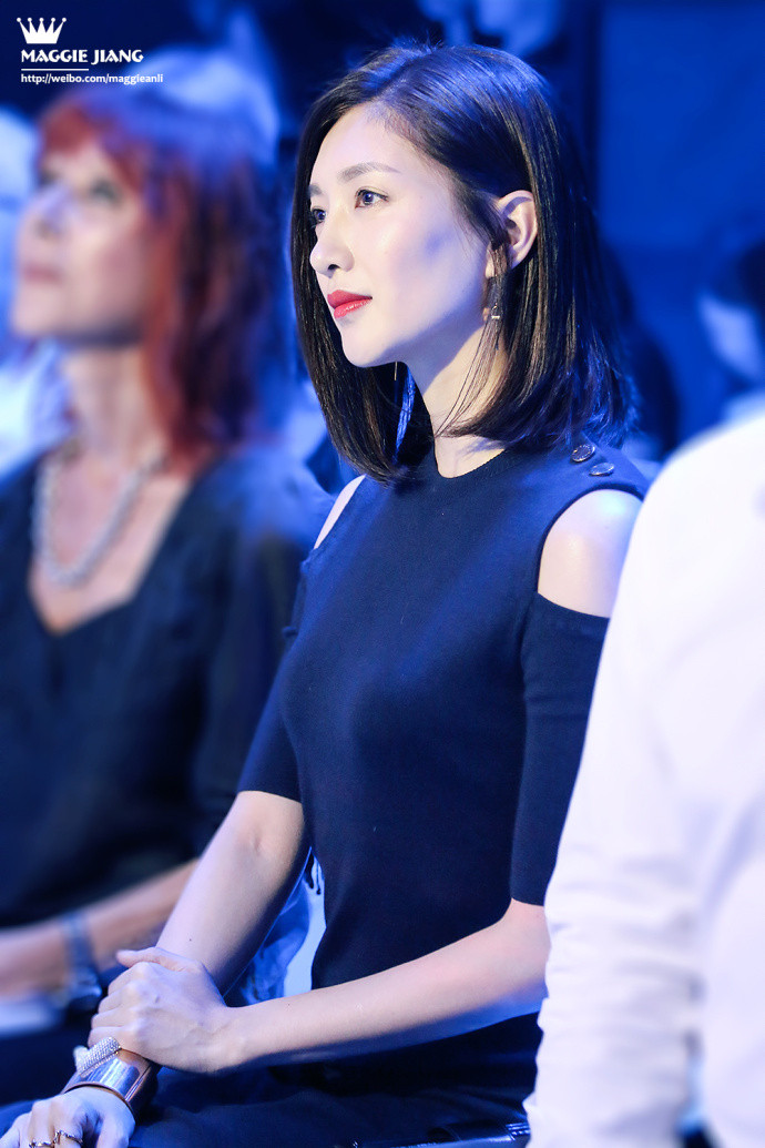 中国内地女演员上海江疏影搜狐时尚活动照