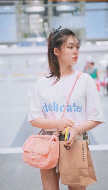 浙江图片 女明星林允近期机场