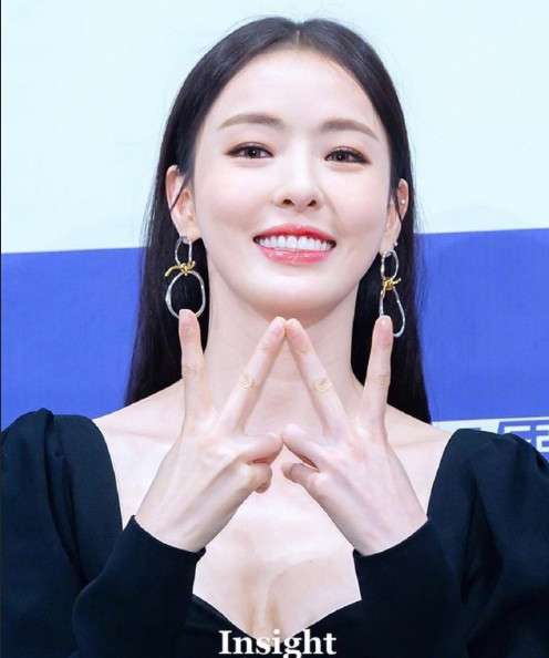 韩国图片 韩国女演员李多喜图片