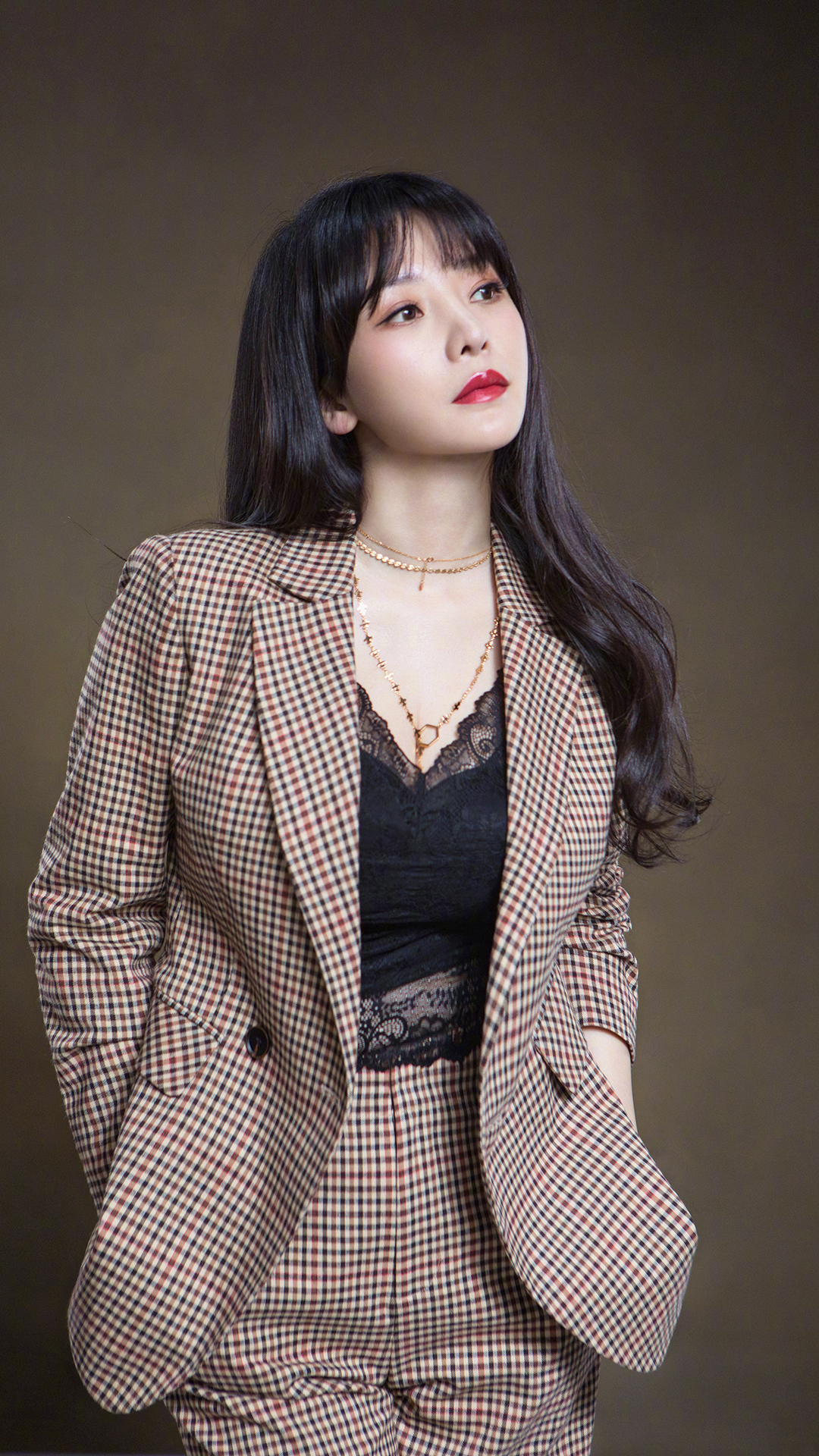 大女神柳岩性感御姐范写真图片手机壁纸