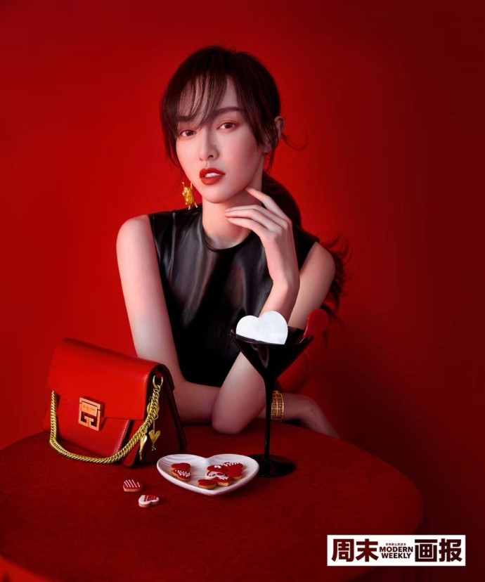 唐嫣图片_上海明星唐嫣最新时尚画报出炉烈