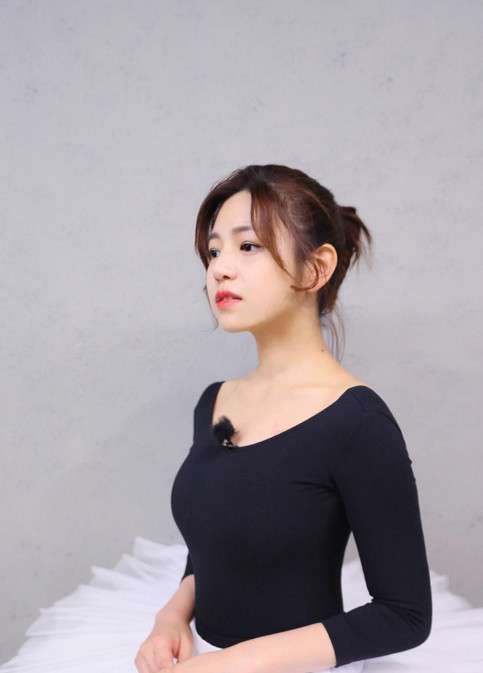 台湾明星陈妍希跳天鹅舞图片