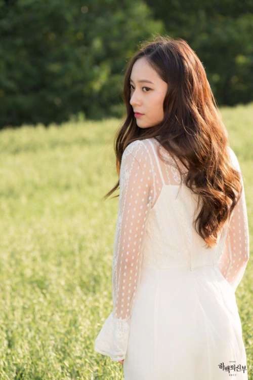 韩国明星郑秀晶河伯的新娘_韩女团f(x)郑秀晶