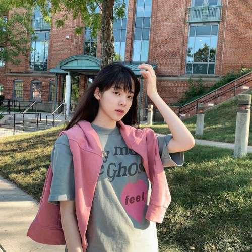 中国台湾女明星图片 00后欧阳娜娜照图