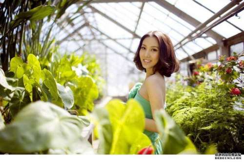 明星栗子姐高性感唯美写真出炉_高图片