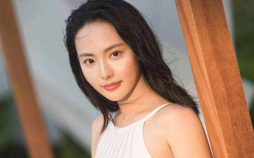 清纯明星张嘉倪性感写真图片