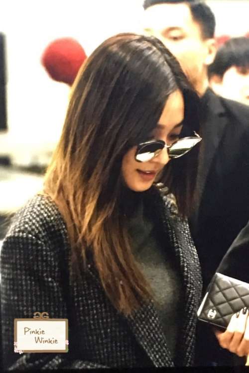 韩国女团少女时代成员帕尼香港机场图