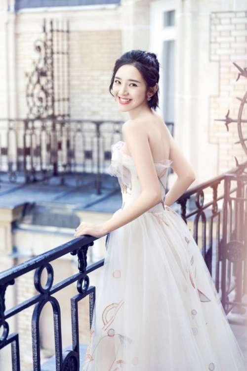 四川明星女神唐艺昕唯美图片