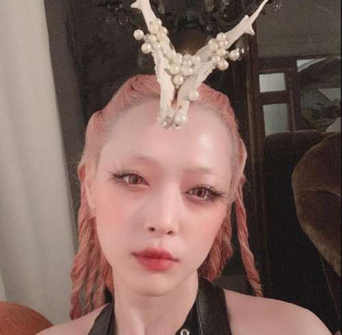 韩国图片 韩国女星崔雪莉 X《Goblin》萝莉风