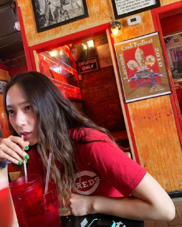 韩国图片 女歌手郑秀晶krystal街拍图片