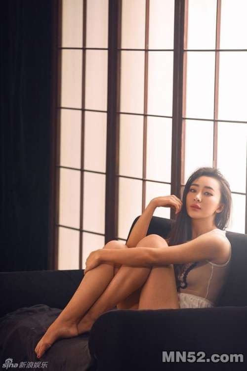 吉丽性感展朦胧美