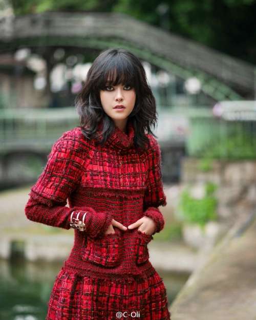 欧美Mae-Lapres登上Chanel秋冬系列封面
