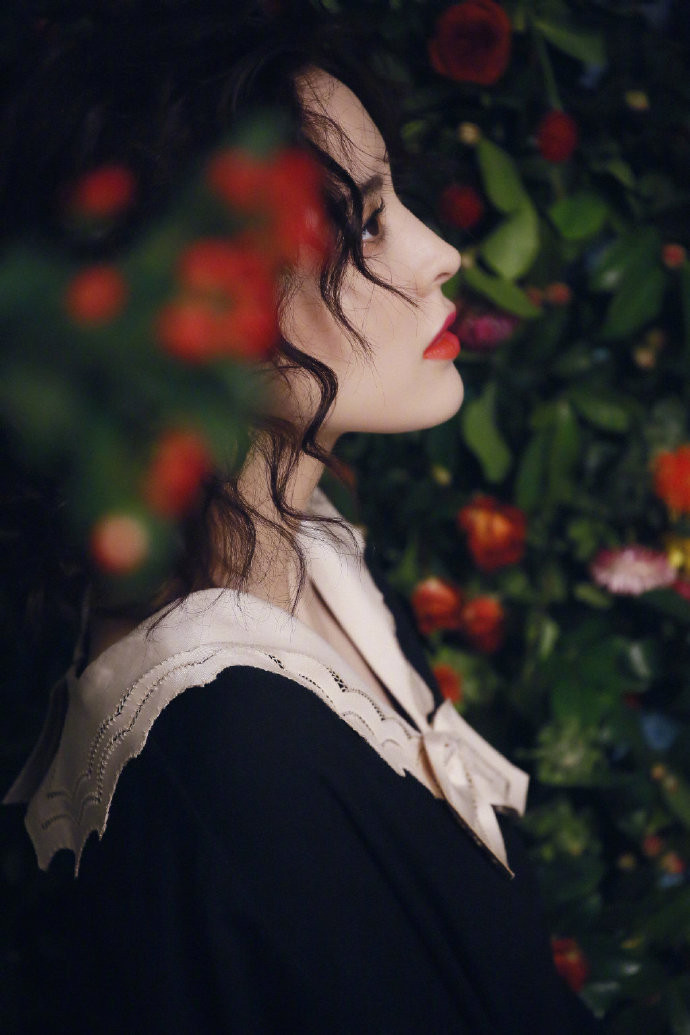 新疆图片 油画少女古力娜扎图片