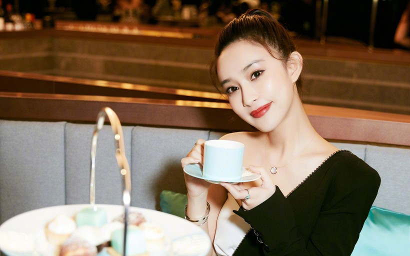 中国明星孟子义桌面壁纸图片