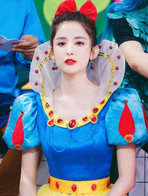 新疆图片 白雪公主本尊古力娜扎图片 内地女