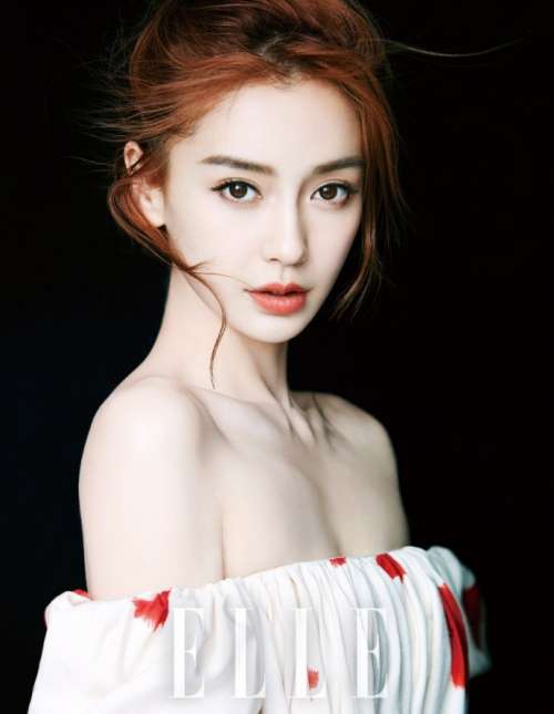 香港明星Angelababy《ELLE》封面混搭风格尽显活