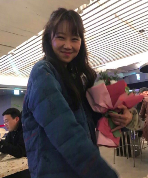 韩国图片 女演员孔孝真生活照图片
