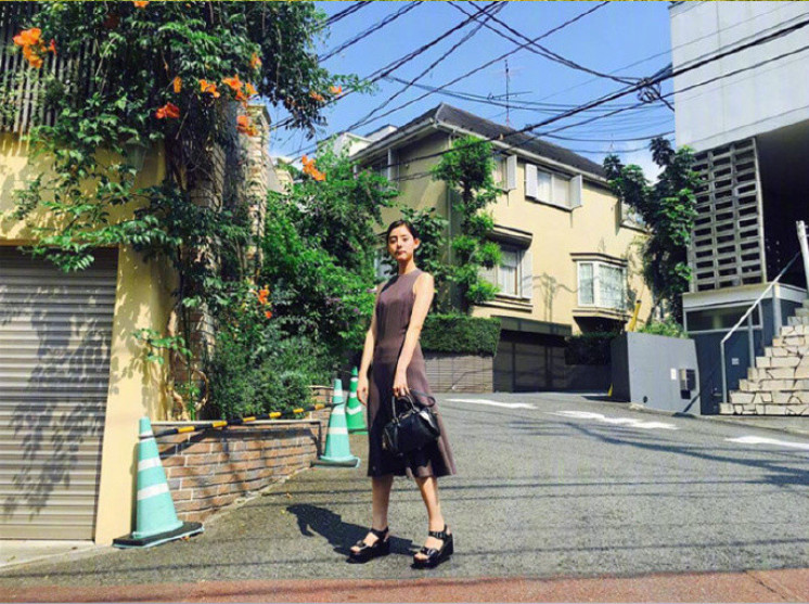 90后女平面模特新木优子美颜暴击简直就是