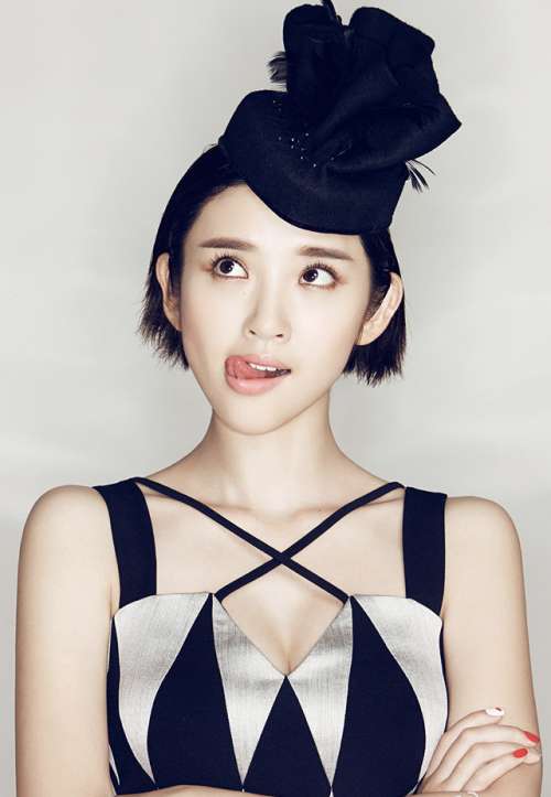 明星图片：中国内地女演员唐艺昕高清图片