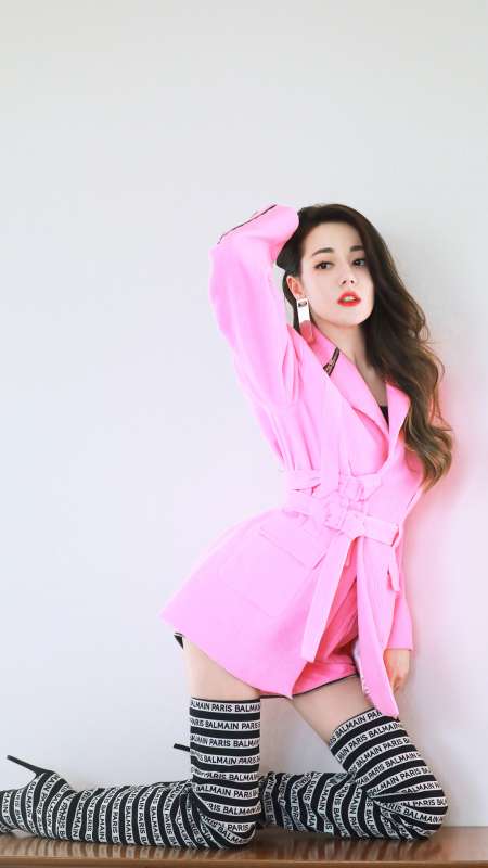 迪丽热巴性感时尚妖艳写真图片手机壁纸