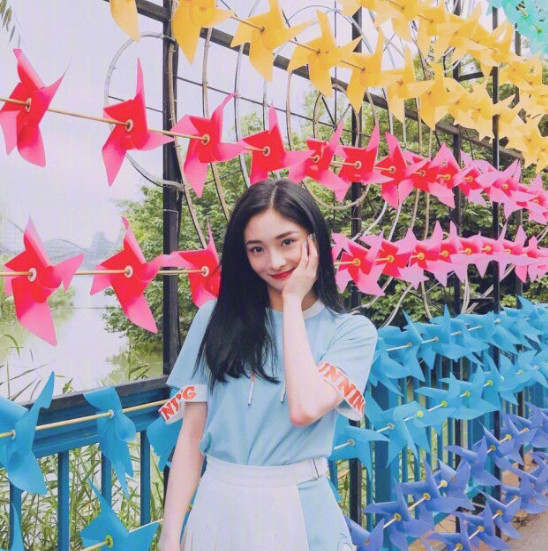 浙江图片 中国女团I.O.I成员周洁琼图片