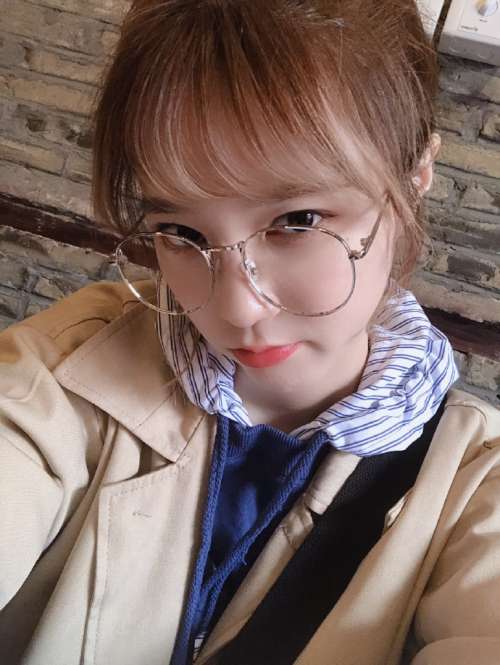 人气女子组合SNH48袁雨桢穿搭