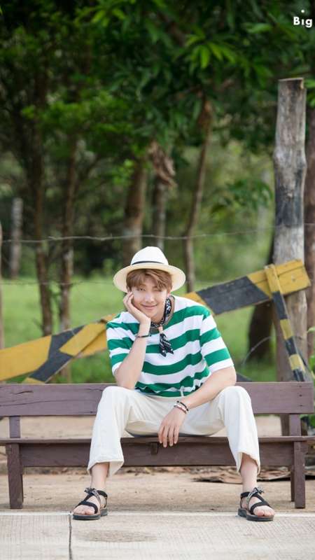 少年团BTS夏日party手机壁纸