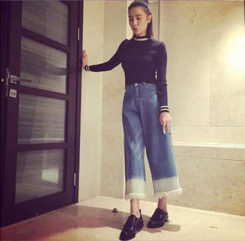 大陆明星小宋佳私下美照写真