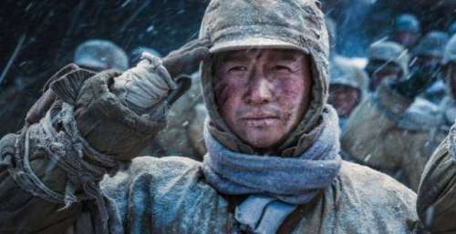 雪藏4年，一上映就撞上《长津湖》，预售票房才2860元