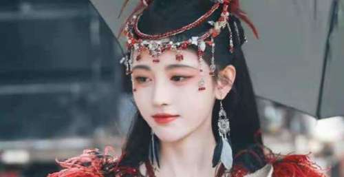 鞠婧祎出演新剧，期待《花戎》杀青