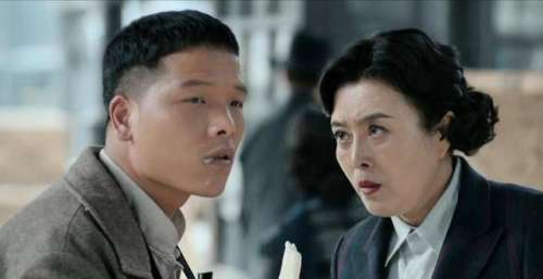 《霞光》观后感：剧中两大傻，一傻甄精细，二傻高大霞