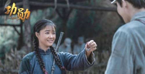 蒋欣出演《功勋》，不仅素颜出镜获好评，剧中的台词还引发了共鸣