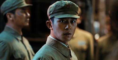 《长津湖》易烊千玺拍爆破戏有多拼？导演甚至不告诉他爆破点