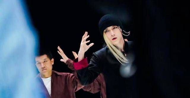 张艺兴：中国风的作品都给手，将国风街舞发扬光大