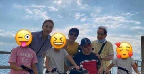 黎姿为9岁女儿办生日宴，笑容甜美似少女，三个女儿乖巧又可爱