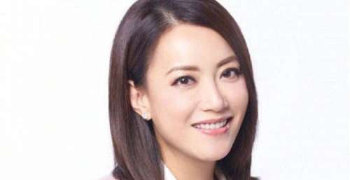 23岁掌管英皇娱乐，一手捧红谢霆锋，进军北京一年赚一亿