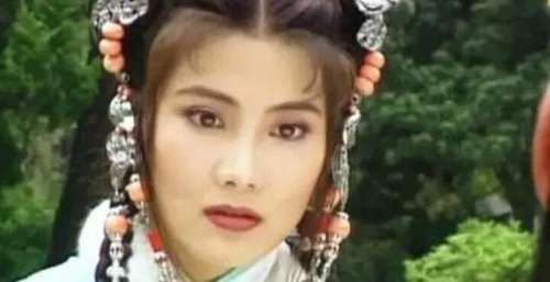 爱国女星杨丽菁20岁出道，颜值高会武打，后来无戏可拍这是为何