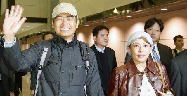“丑妻家中宝”，周润发3段情才获婚姻真谛，美貌名气皆浮云