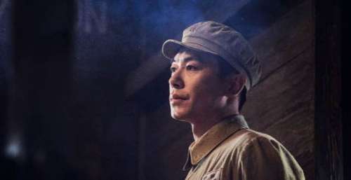 北大博士为何炮轰长津湖？抗美老兵泪目回忆，看看央视怎么做