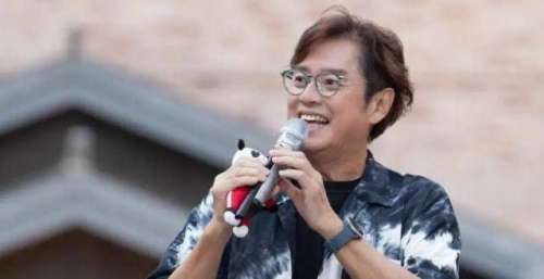谭咏麟表示《好声音》总决赛，李克勤推掉了很多活动，理由爆笑全场