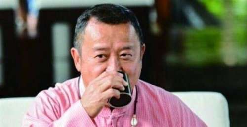 从父母手心的宝，到含恨去世，随她去的还有娱乐圈的未解之谜