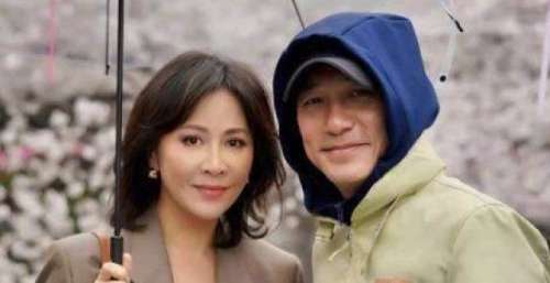 他骗结发妻子丁克，转身和小22岁歌迷生子，5亿资产全给私生子