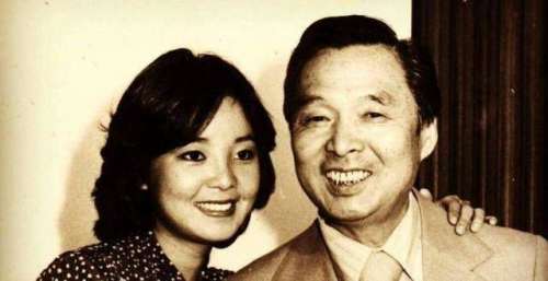 他毕业于黄埔军校却一生无为，生一女儿家喻户晓，网友：算立功了