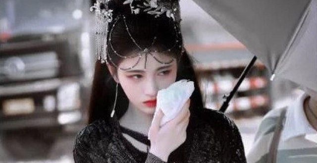 造型不够挂坠来凑，鞠婧祎古装标配：一张剧照可搭配所有古装剧