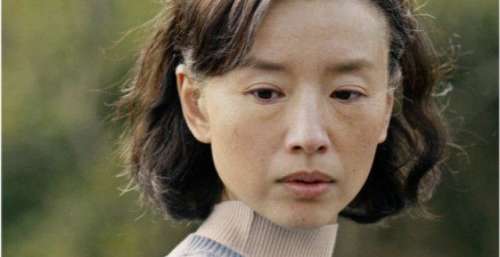董洁新剧“扮老”冲上热搜，却遭网友嘲讽抵制，这次也翻红无望了