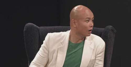 入失信名单主持人乐嘉：从金牌主持到街头卖艺，如今出家为僧，他错在了哪里神仙姐