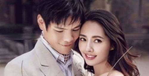 今无人问津向太20岁和关之琳合照，明眸皓齿惹人怜，难怪向华强没娶关之琳红得快