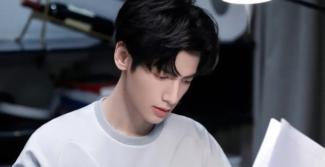 全给私生子罗云熙剧组拍戏被打脸受伤进医院缝针他骗结